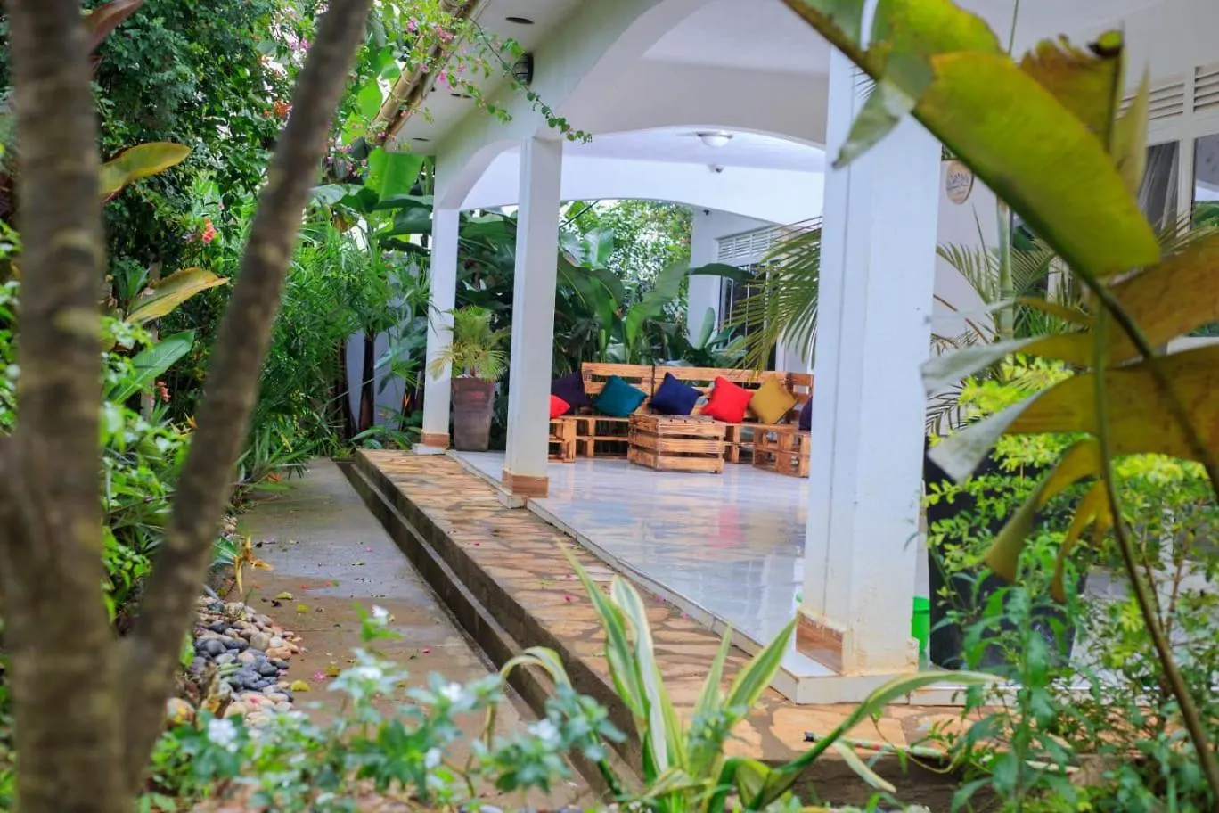 White Guest House -Kakiri Kampala 0*,  Uganda
