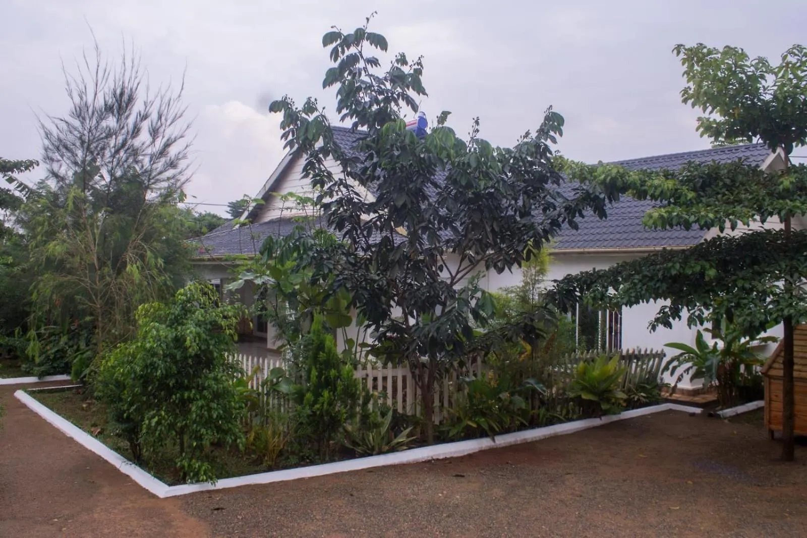 White Guest House -Kakiri Kampala